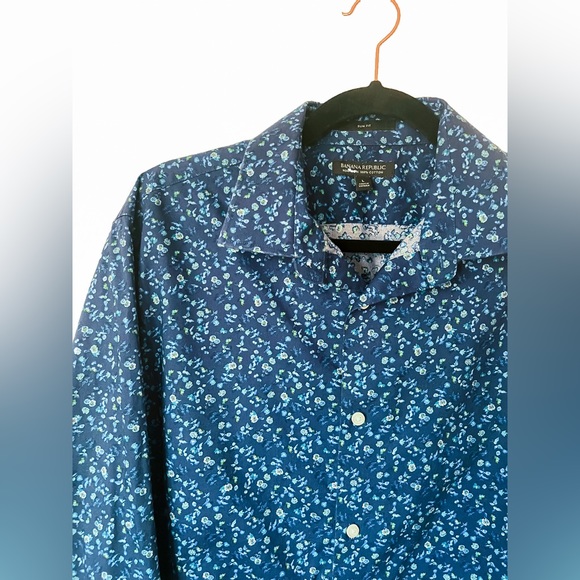 Banana Republic Floral Dress Shirt - Picture 2 of 4